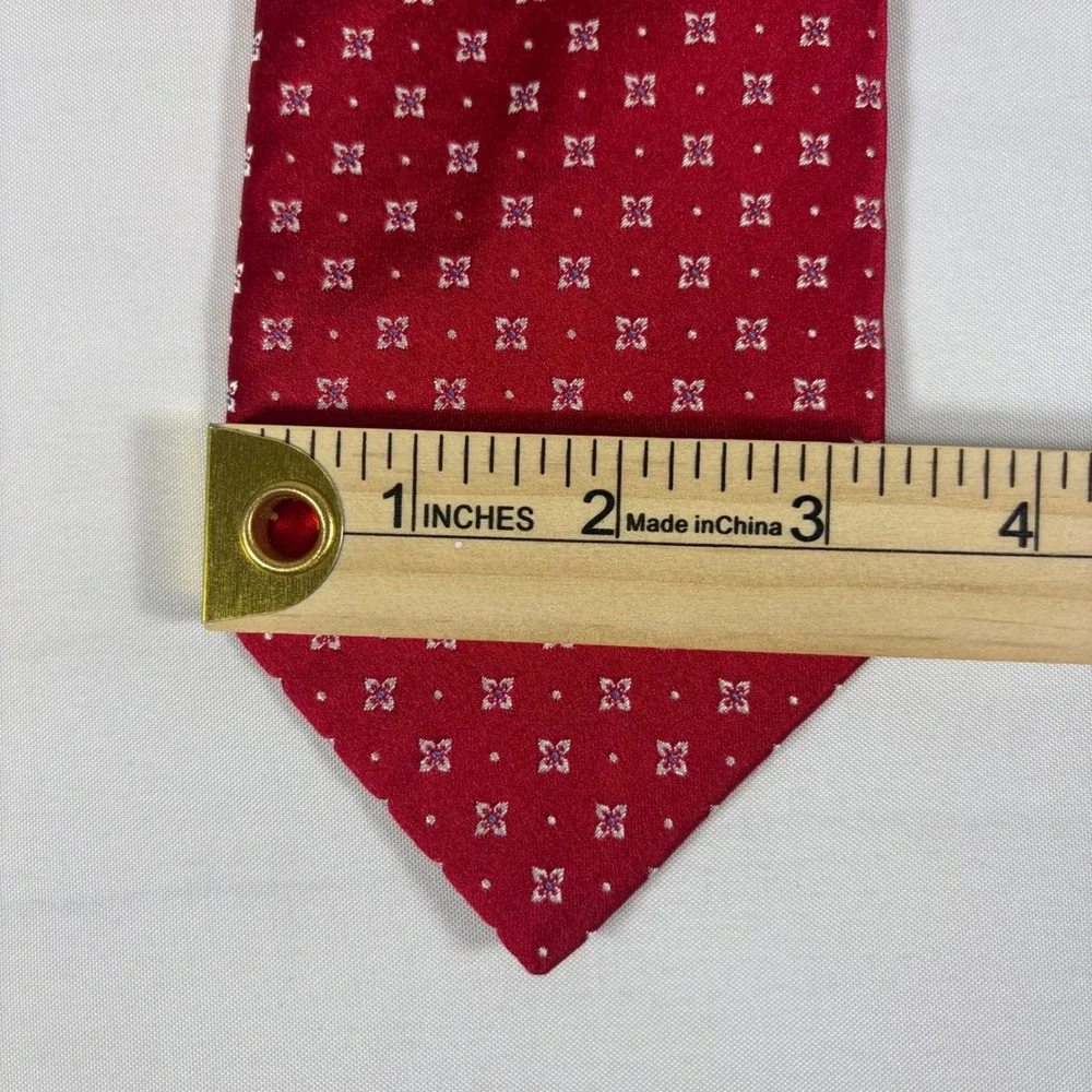 Thomas Pink Mens Red Geometric Floral Silk Necktie Jermyn Street London UK Woven